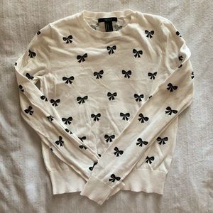 2/$10 💝 Bow print sweater long sleeve top F21